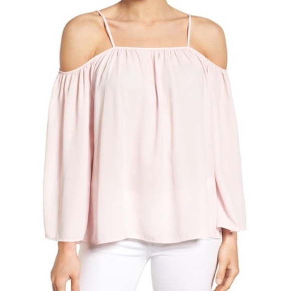 Vince Camuto Tops - Vince Camuto Off the Shoulder Blouse